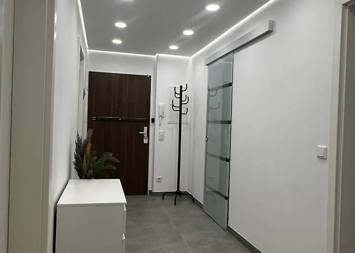 Apartament Place To Be In *